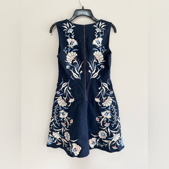 Moulinette Soeurs Anthropologie Embroidered Bellflower Dress, Blue Motif, 4P - Picture 3 of 10